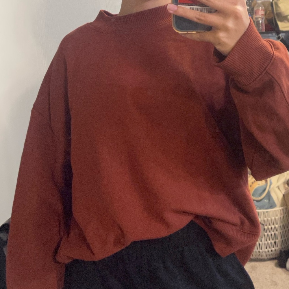 A new day red cropped crew neck Size XL Great condition